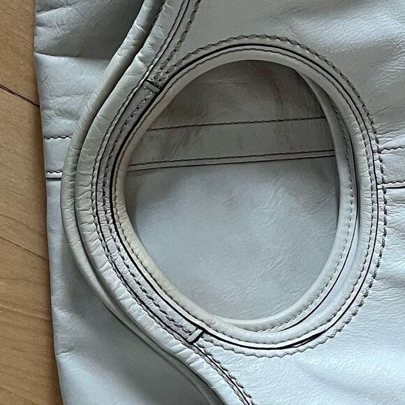 Coach Ergo Convertible Y2K Vintage Leather Tote in White - Picture 15 of 15